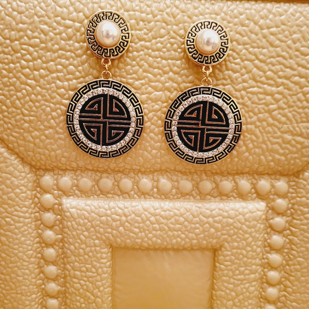 Pearl and Rhinestone Gold Earrings
